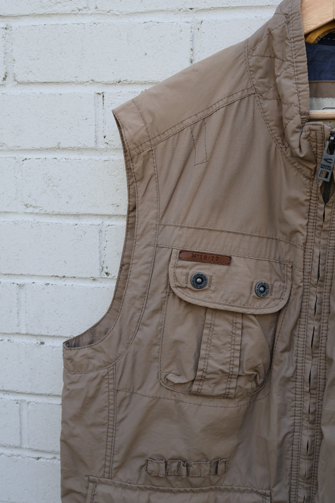 Camel Active Vintage Messenger Cargo Gilet Vest