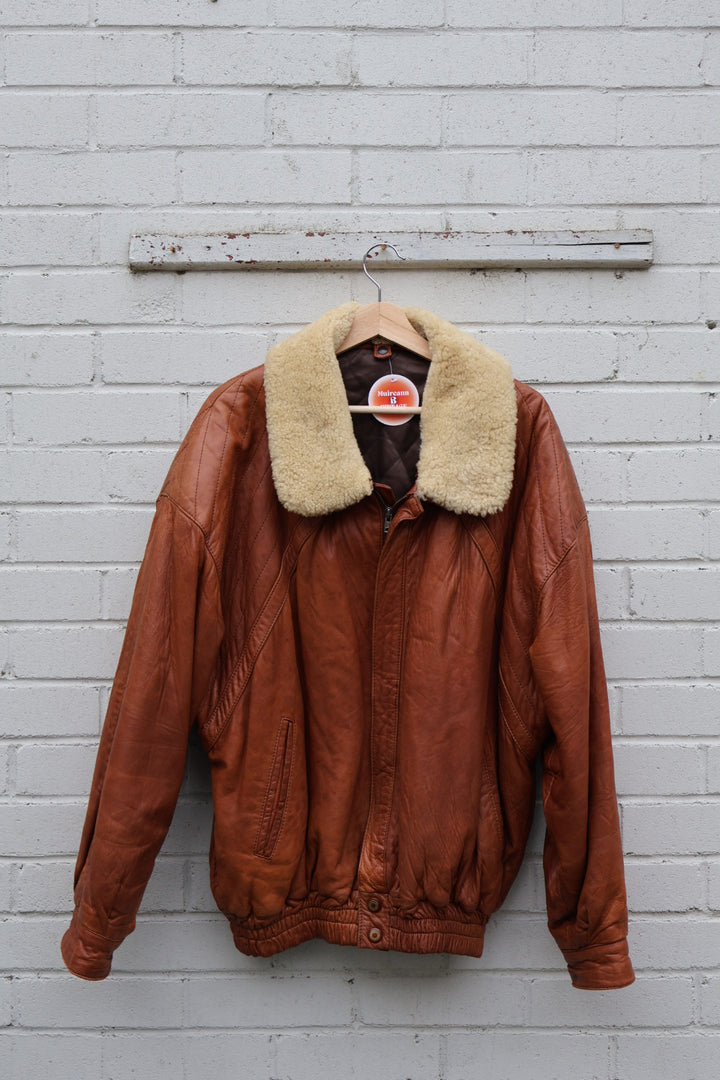 Vintage 80’s Tan Brown Leather Bomber Jacket with Sheep Wool Collar