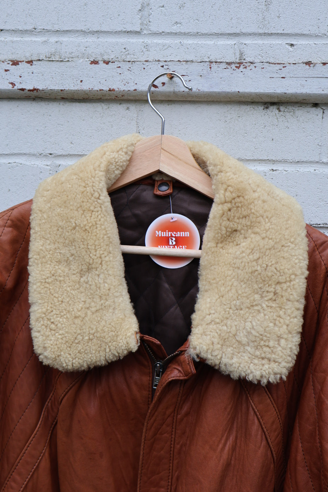 Vintage 80’s Tan Brown Leather Bomber Jacket with Sheep Wool Collar