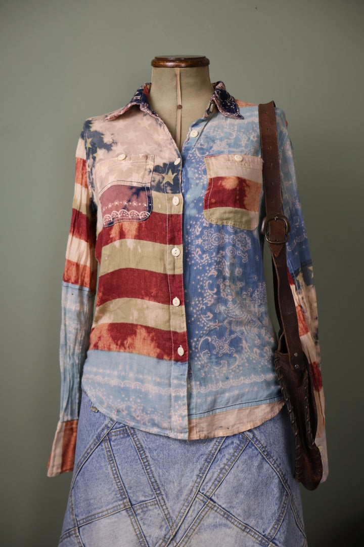 Ralph Lauren Vintage American Flag Button Up Long Sleeved Shirt